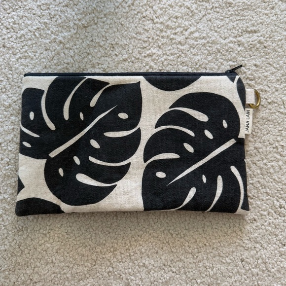 Jana Lam Monstera Zip Pouch NWOT - Picture 2 of 6
